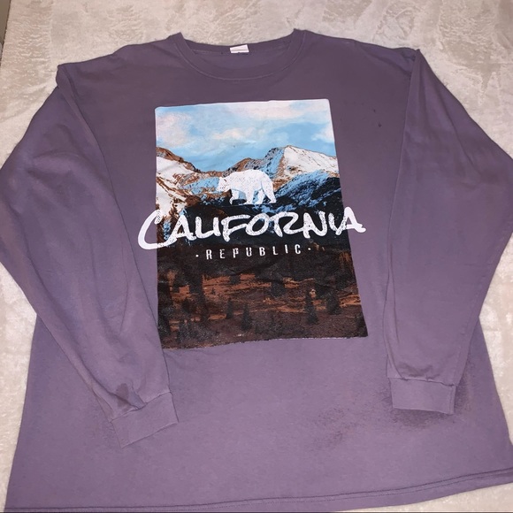 🌺 3/$15🌺 Men’s long sleeve top - Picture 1 of 4